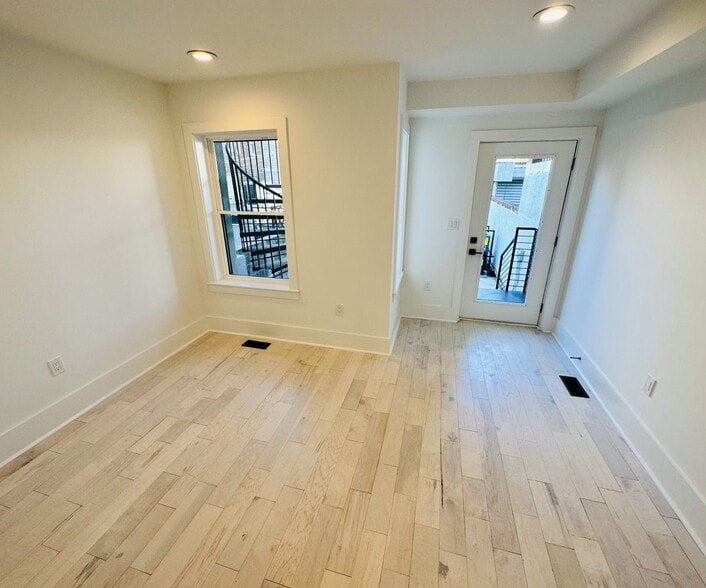 Building Photo - 1314 5th St NW