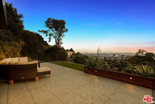 Building Photo - 1331 Belfast Dr