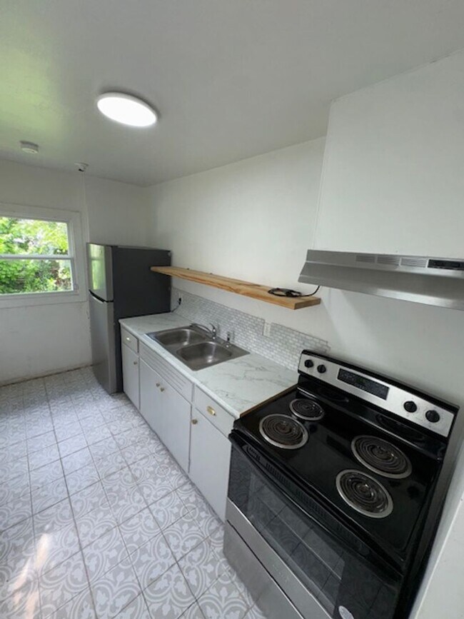 Building Photo - 2504-2506 Negley Pl