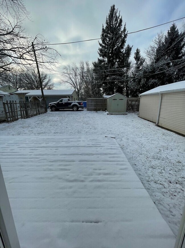 Building Photo - Great 4 Bedroom Home for Lease!