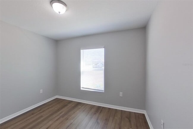 Building Photo - 9810 N Santee Terrace