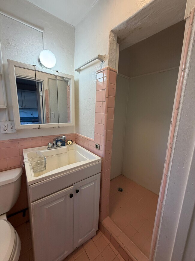 Building Photo - 10110 Soquel Dr