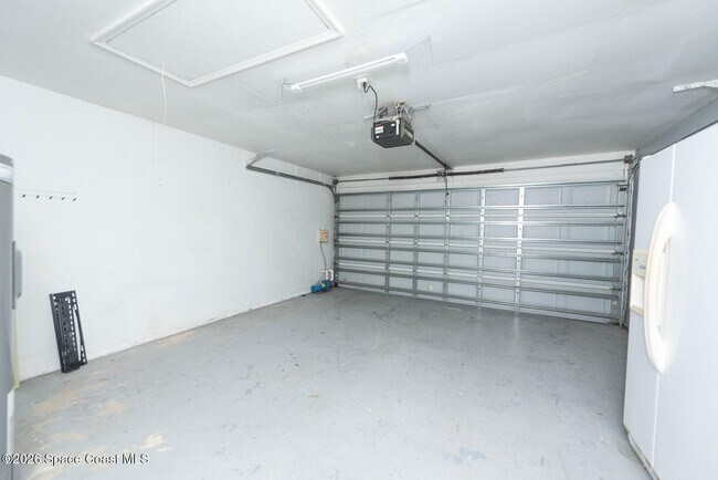 Building Photo - 7033 Hammock Trace Dr