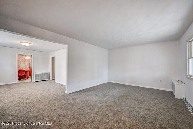 Building Photo - 454 Hickory St