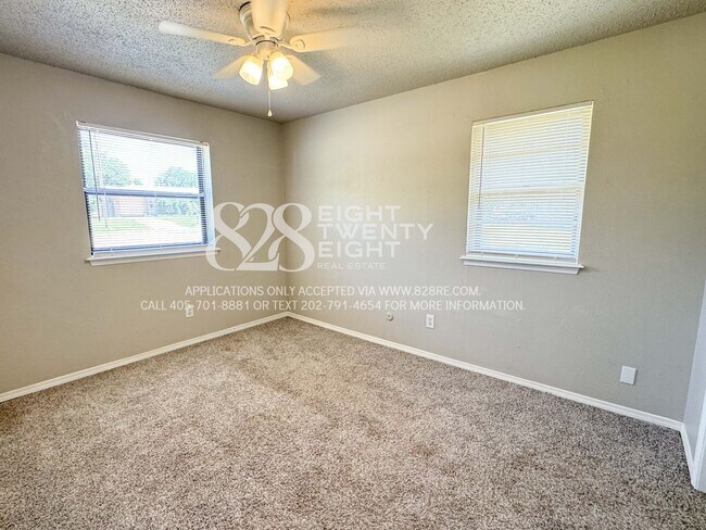 Building Photo - '1201 Lauren Lane