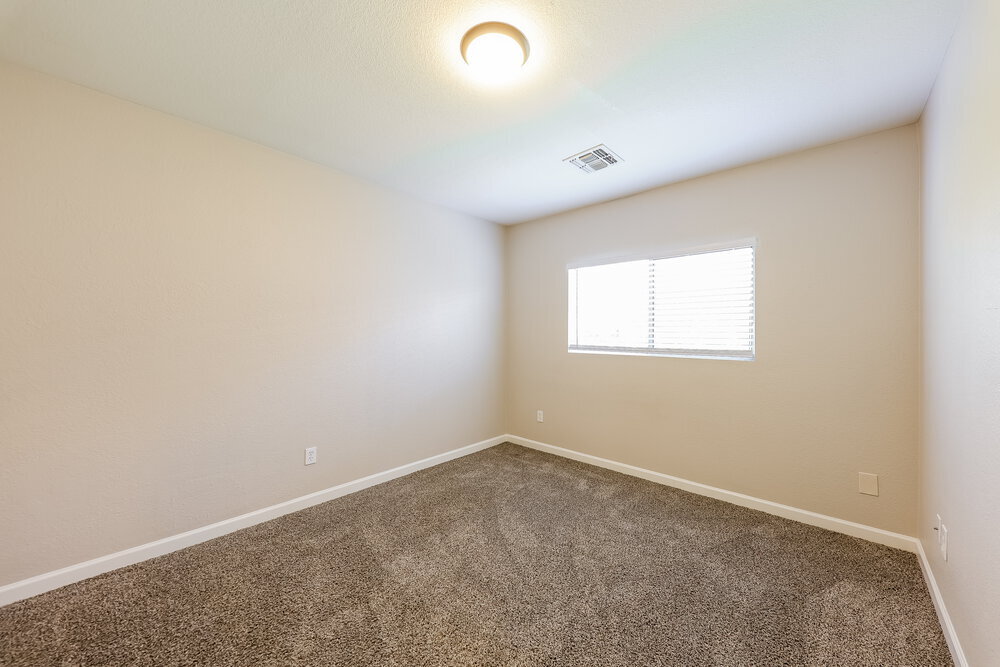 Building Photo - 11535 W Windrose Ave