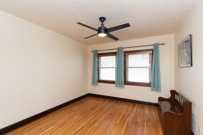 Building Photo - 4 Bed, 3 Bath—Single Family Home in Kensin...