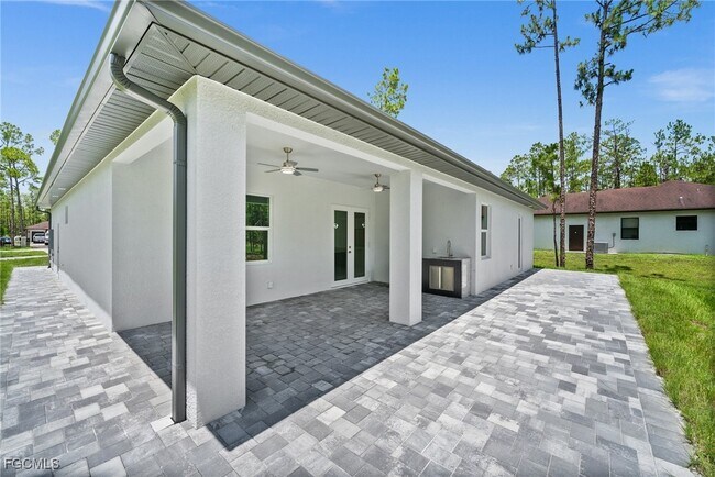 Building Photo - 3990 27th Ave NE