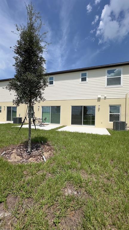 Building Photo - 3879 Academia Ave