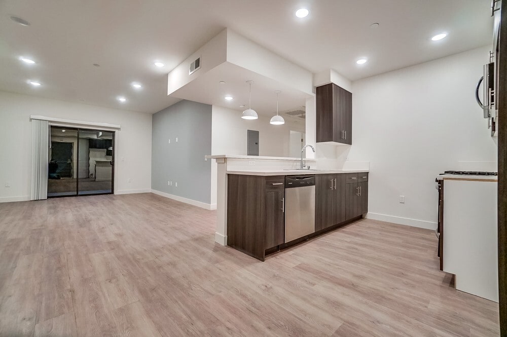 Building Photo - 8600 Glenoaks Blvd