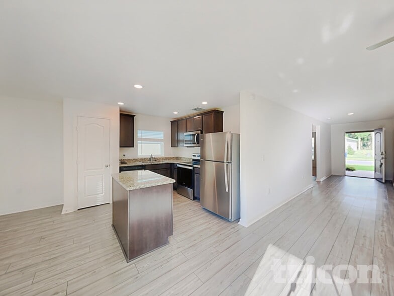 Building Photo - 6204 Dolostone Dr