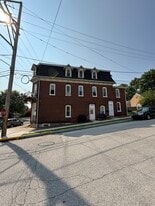 Building Photo - 300 S Main St