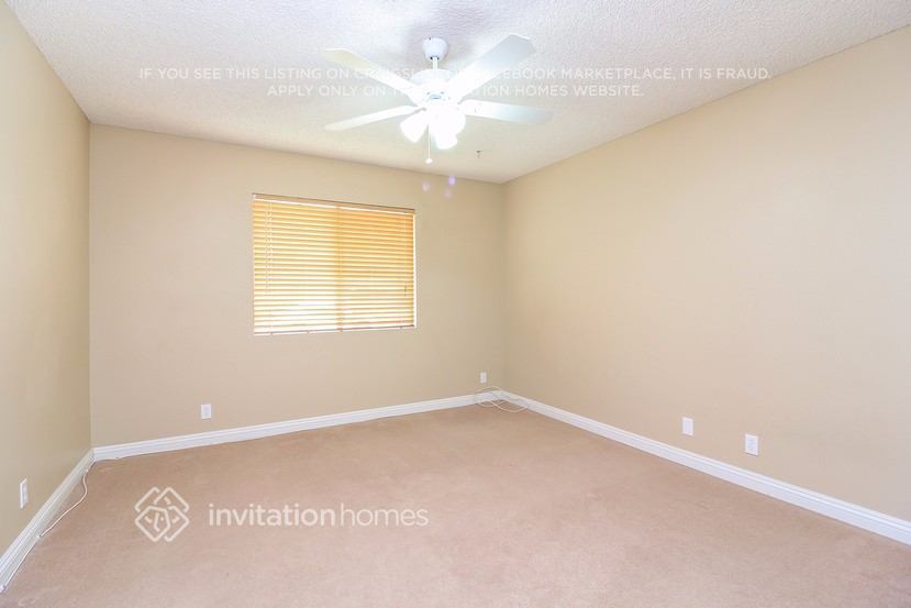 Building Photo - 41797 Royal Palm Dr