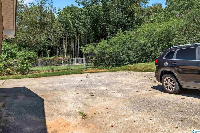 Building Photo - 1112 Blue Ridge Blvd