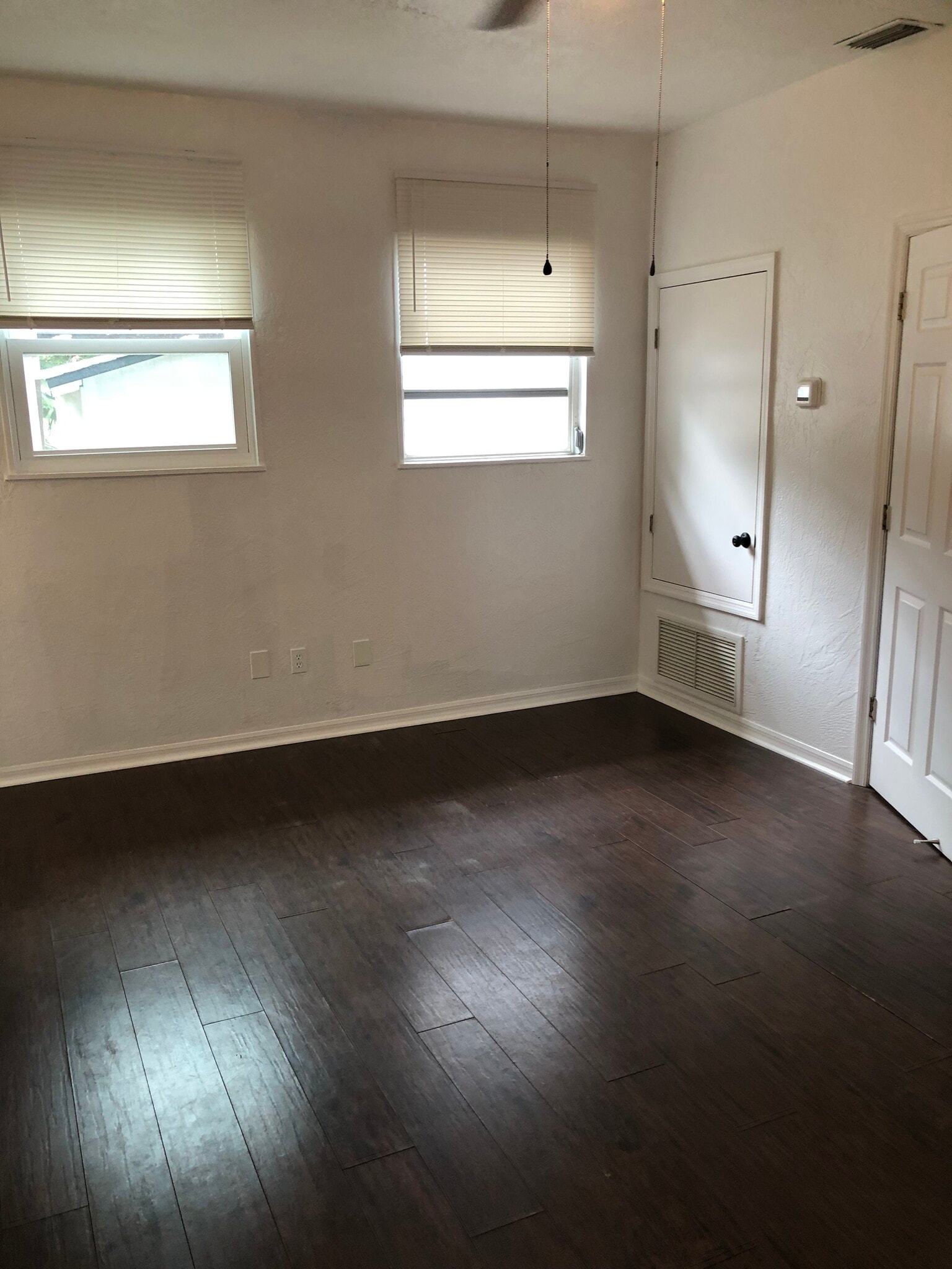 Building Photo - 211 Loomis Ave
