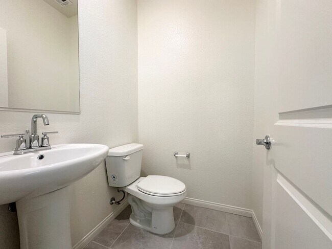 Building Photo - 4559 Merlot Hls Ave