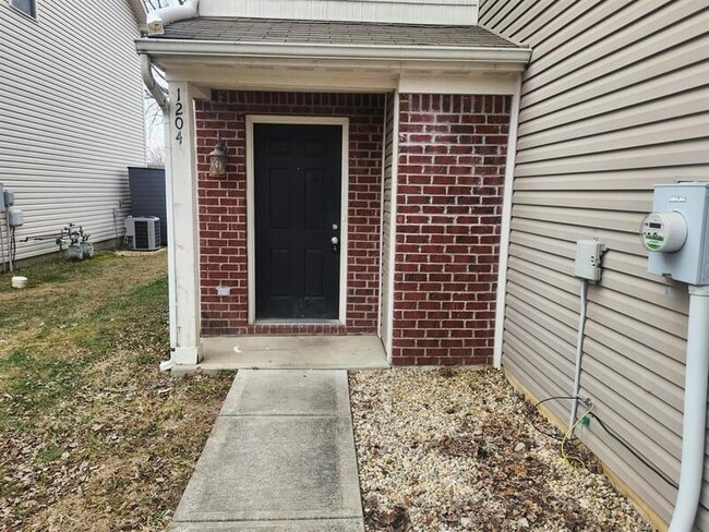 Building Photo - 1204 Topp Creek Dr