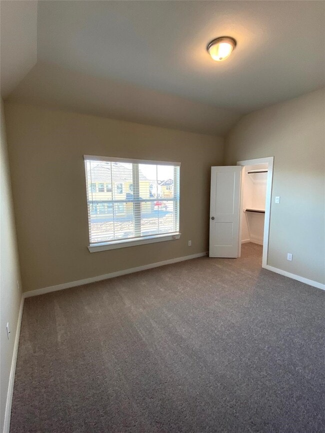 Building Photo - 15030 Flintstone Village Trl