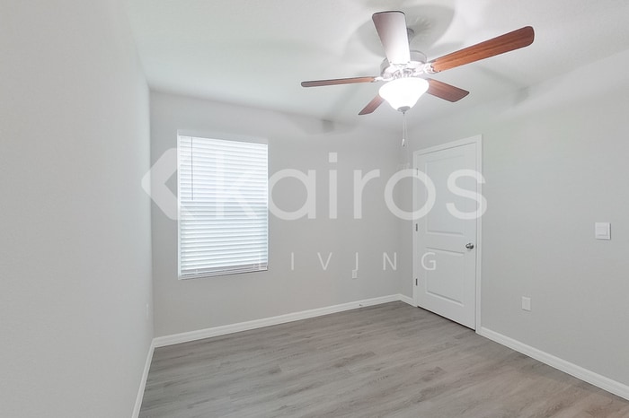 Building Photo - 8731 SW 44th Ct