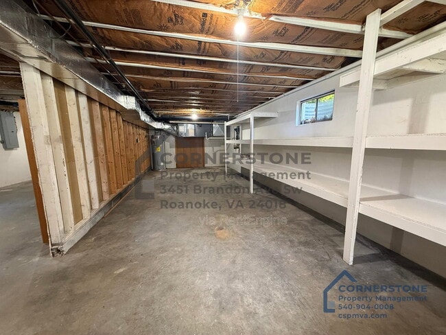 Building Photo - 3113 Clearview Dr