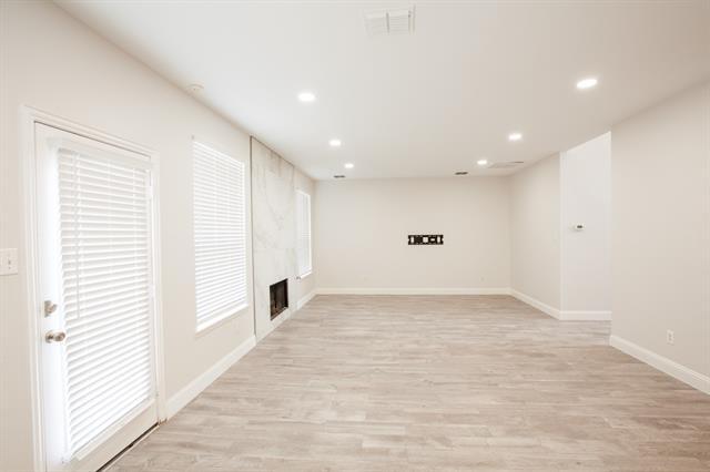 Building Photo - 9900 Presthope Dr