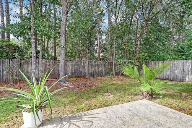 Building Photo - 9642 Pritmore Rd E