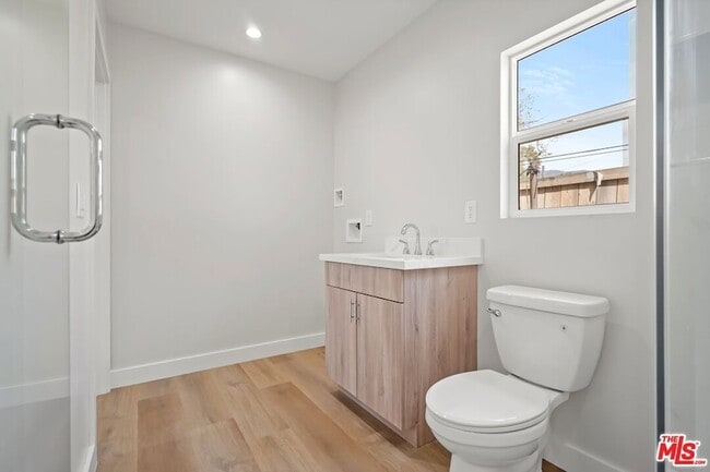 Building Photo - 1563 E Elizabeth St