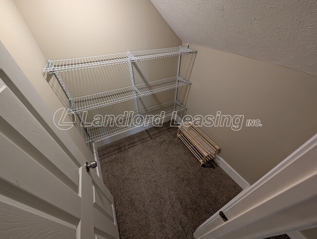 Building Photo - Updated 3-Bedroom Home with Private Upper Suite & Detached Garage