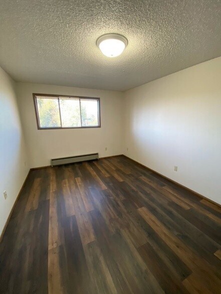 Building Photo - 107 La Villa Dr