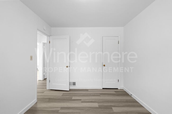 Building Photo - 11321 E Springfield Ave