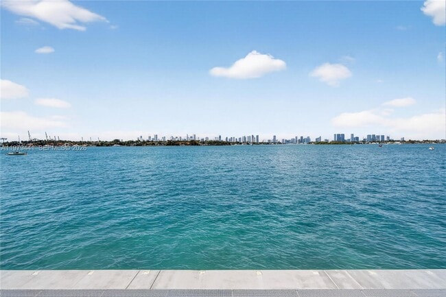 Building Photo - 1000 West Ave