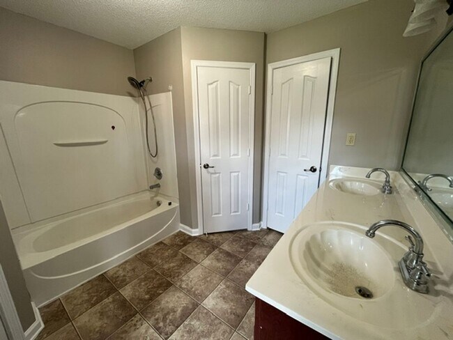 Building Photo - 4305 Carroll Dr