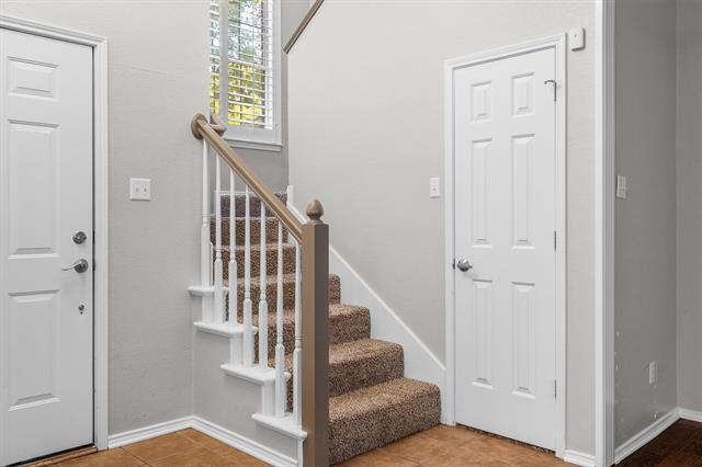 Building Photo - 2541 Bear Haven Dr