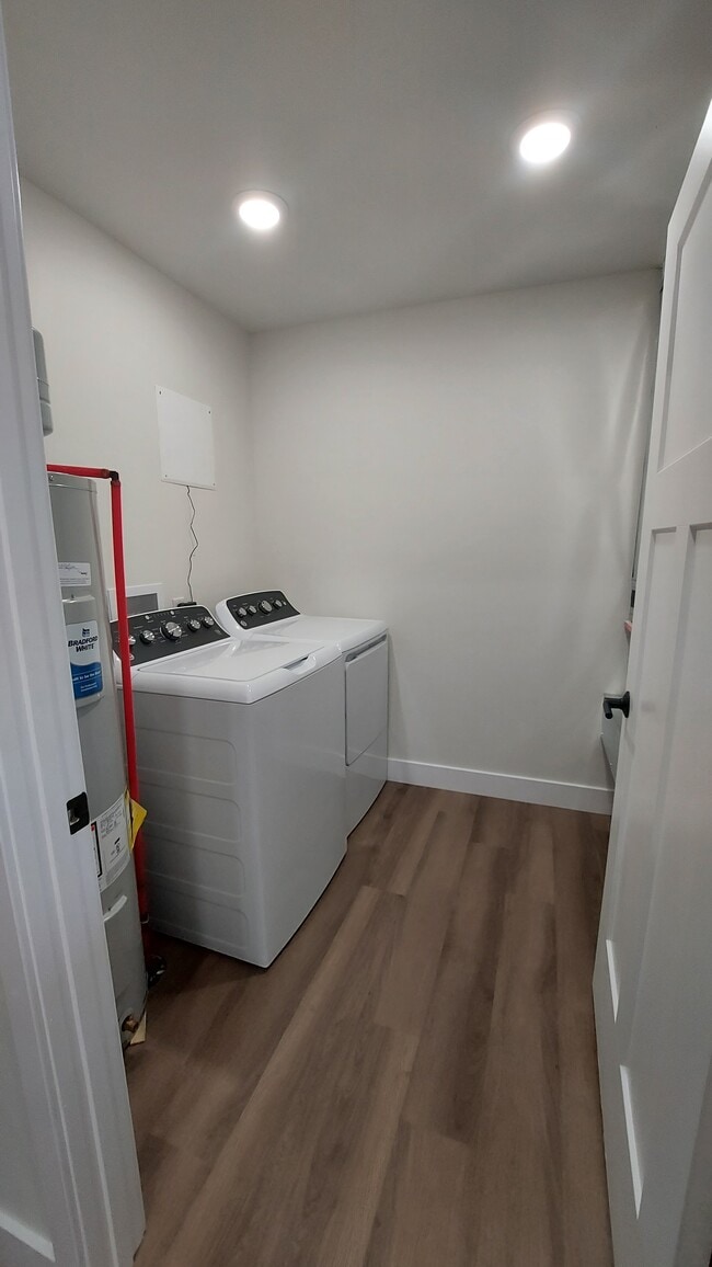 Building Photo - 1708 Prey Ct