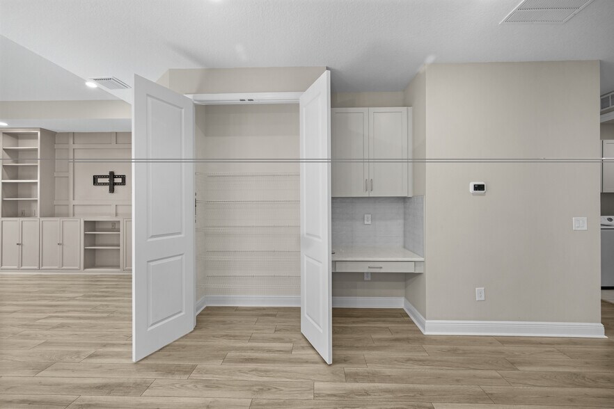 Building Photo - 17534 Savory Mist Cir