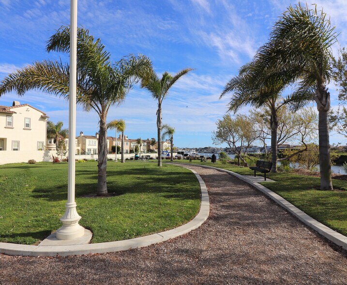Neighborhood walking path - 4415 Ahoy Ln
