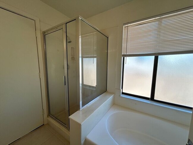 Building Photo - 5004 E Dartmouth St