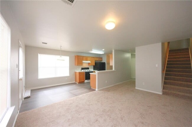 Building Photo - 2874 Southampton Way