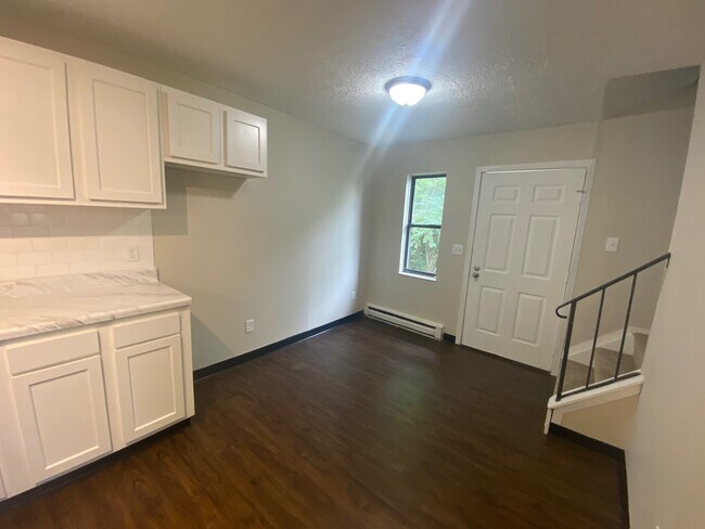 Building Photo - 2769 Wedge St