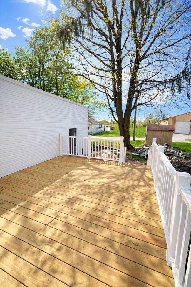 Building Photo - Wapak – Fully Remodeled Home with 2-Car Garage