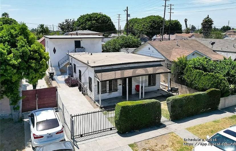 Primary Photo - 910 E 90th St