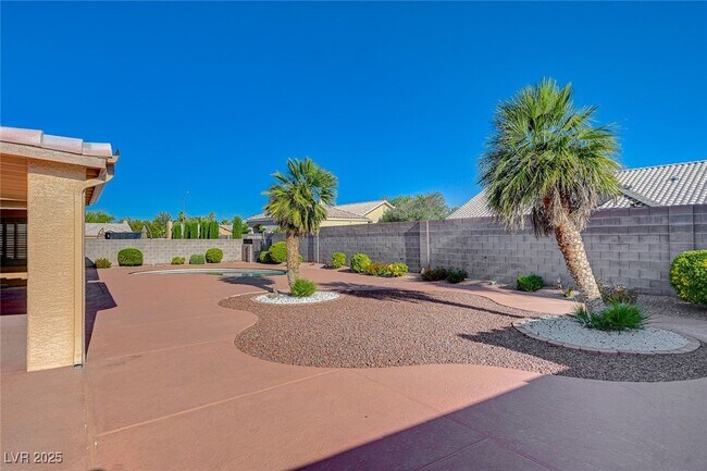 Building Photo - 6317 W Canyon Ridge Dr