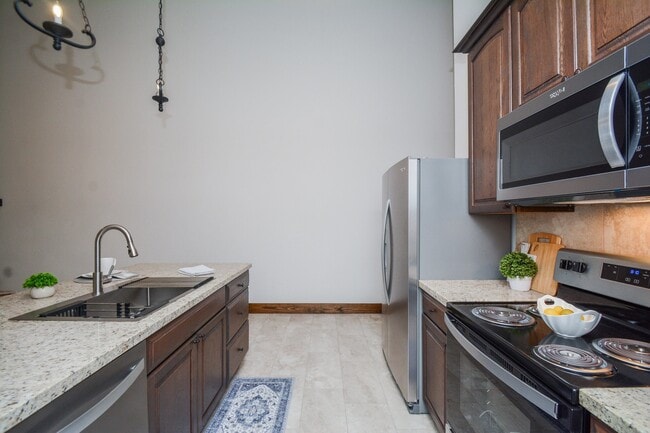 Building Photo - 29525 Turnbury Village Dr