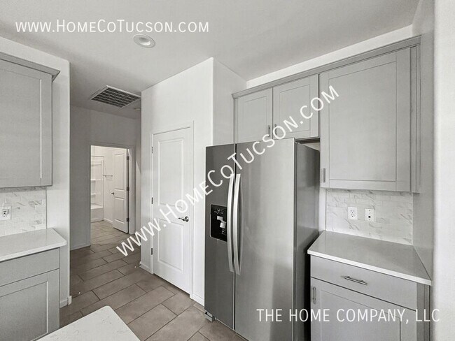 Building Photo - 10348 E Silver Slate Pl