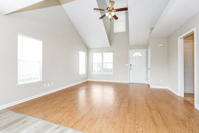 Building Photo - 147 Howard Woody Dr