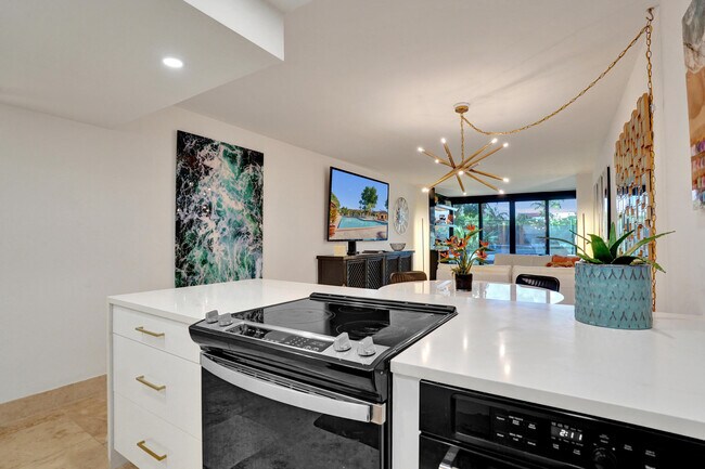 Building Photo - 755 Dotterel Rd