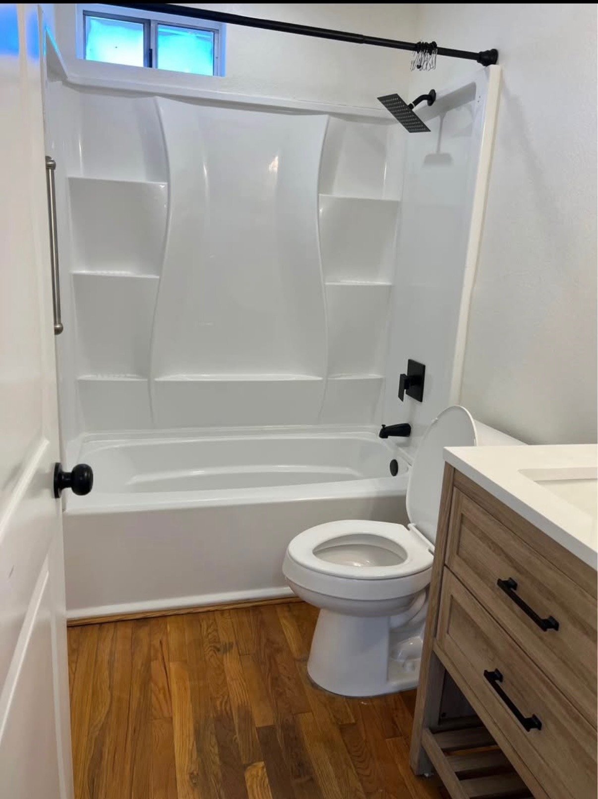 Building Photo - 9610 N 11th Ave