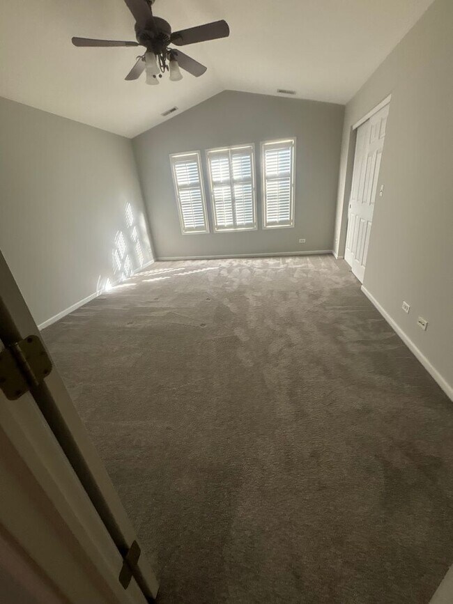 Building Photo - 2 Bedroom Loft Home w/ Finished Basement – $2,675/month