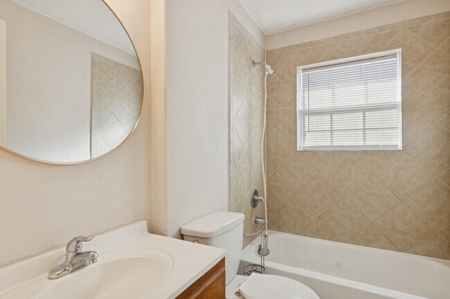 Building Photo - 1861 Dolphin Dr