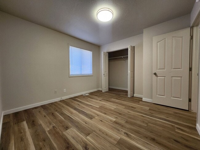 Building Photo - 1421 Anita St